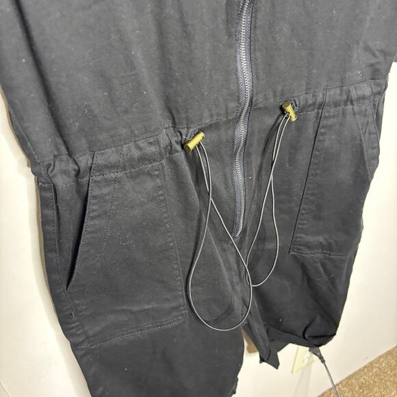 NWT Fashion Nova Black First In Line Utility Romper Women's Size Small - Picture 7 of 8